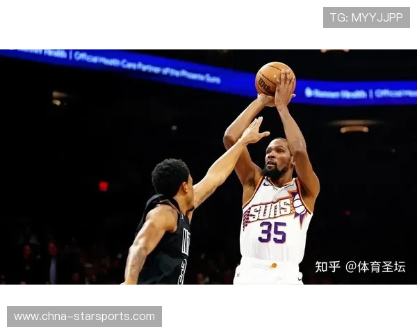 太阳高效进攻压制篮网,布克状态如日中天 太阳高效进攻压制篮网,布克状态如日中天